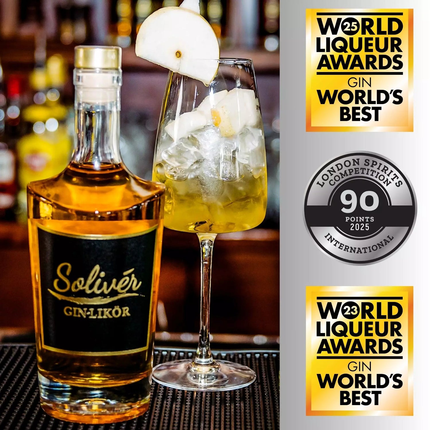 Flasche Solivér Goldapfel Gin-Likör neben einem Cocktailglas mit Eiswürfeln und Apfelscheibe, dekoriert mit internationalen Auszeichnungen wie World Liqueur Awards „World’s Best Gin Liqueur“ und London Spirits Competition 2025 mit 90 Punkten.