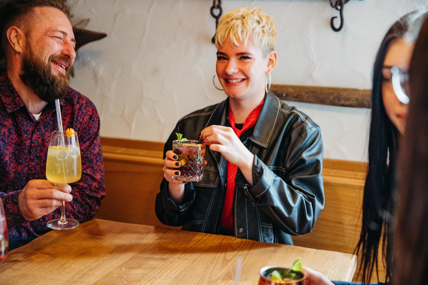Bratapfel Gin-Likör und Brombeer Gin-Likör | Solivér Gin Likör