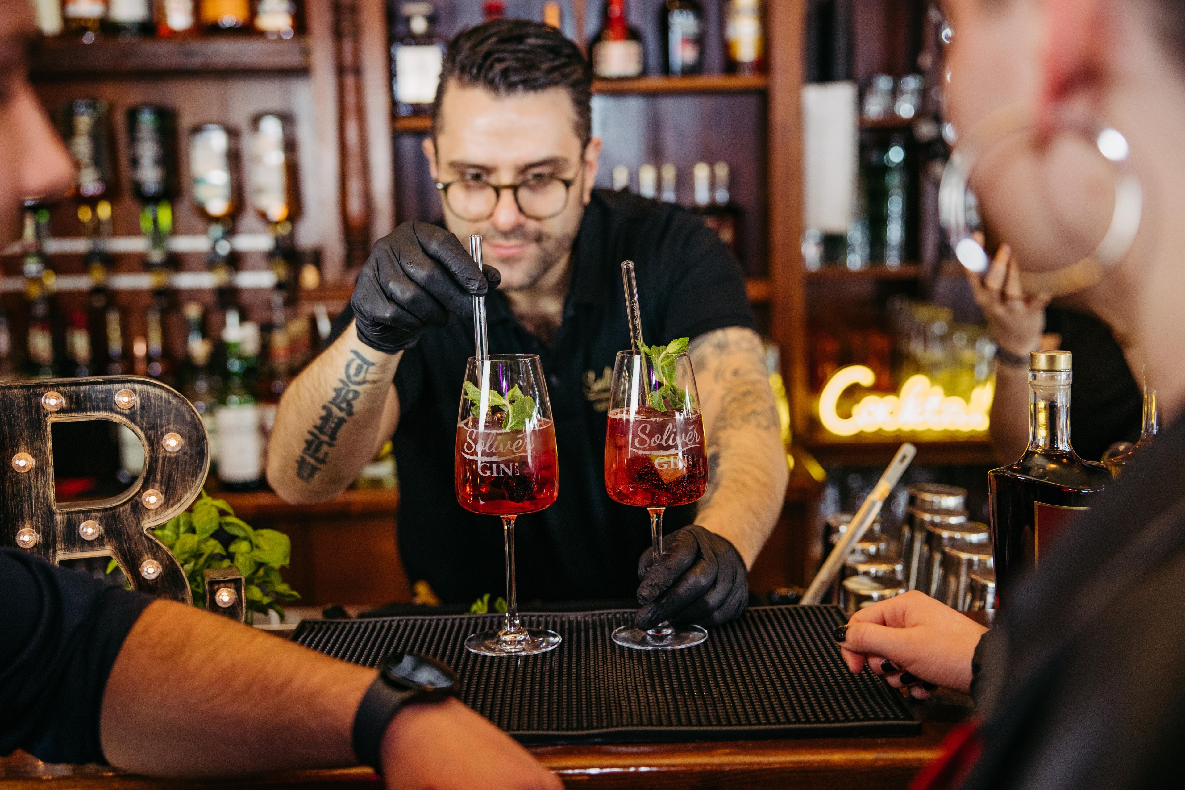 Bratapfel Gin-Likör und Brombeer Gin-Likör | Solivér Gin Likör