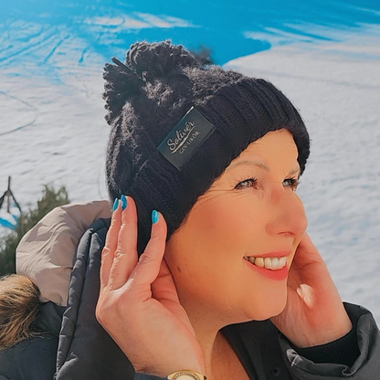 Stilvolle Strickmütze mit einzigartigen Branding